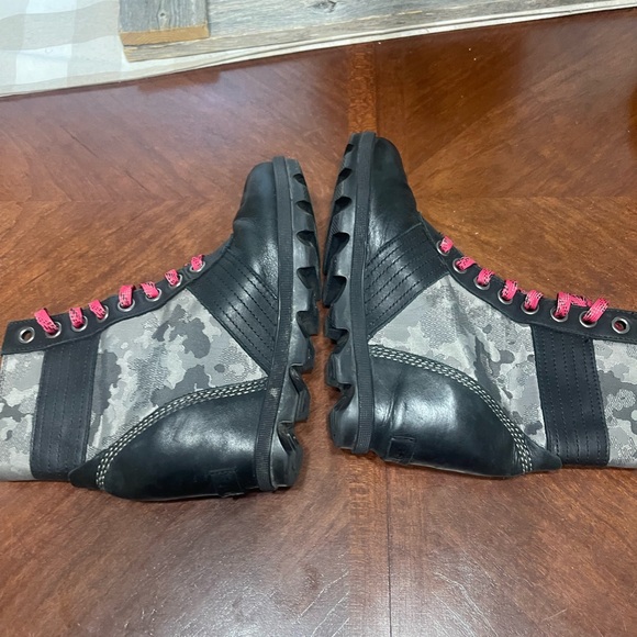 Sorel Lexi wedge boot Black quarry gray camo - Picture 2 of 9